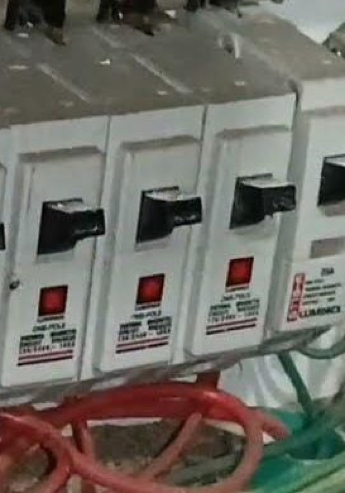 SERVICIO, instalaciones eléctricas